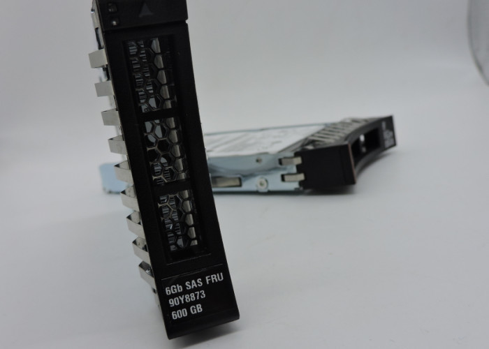 90Y8872 IBM Hard Disk 90Y8873 90Y8876 600GB 10K 2.5inch SAS 1 year warranty