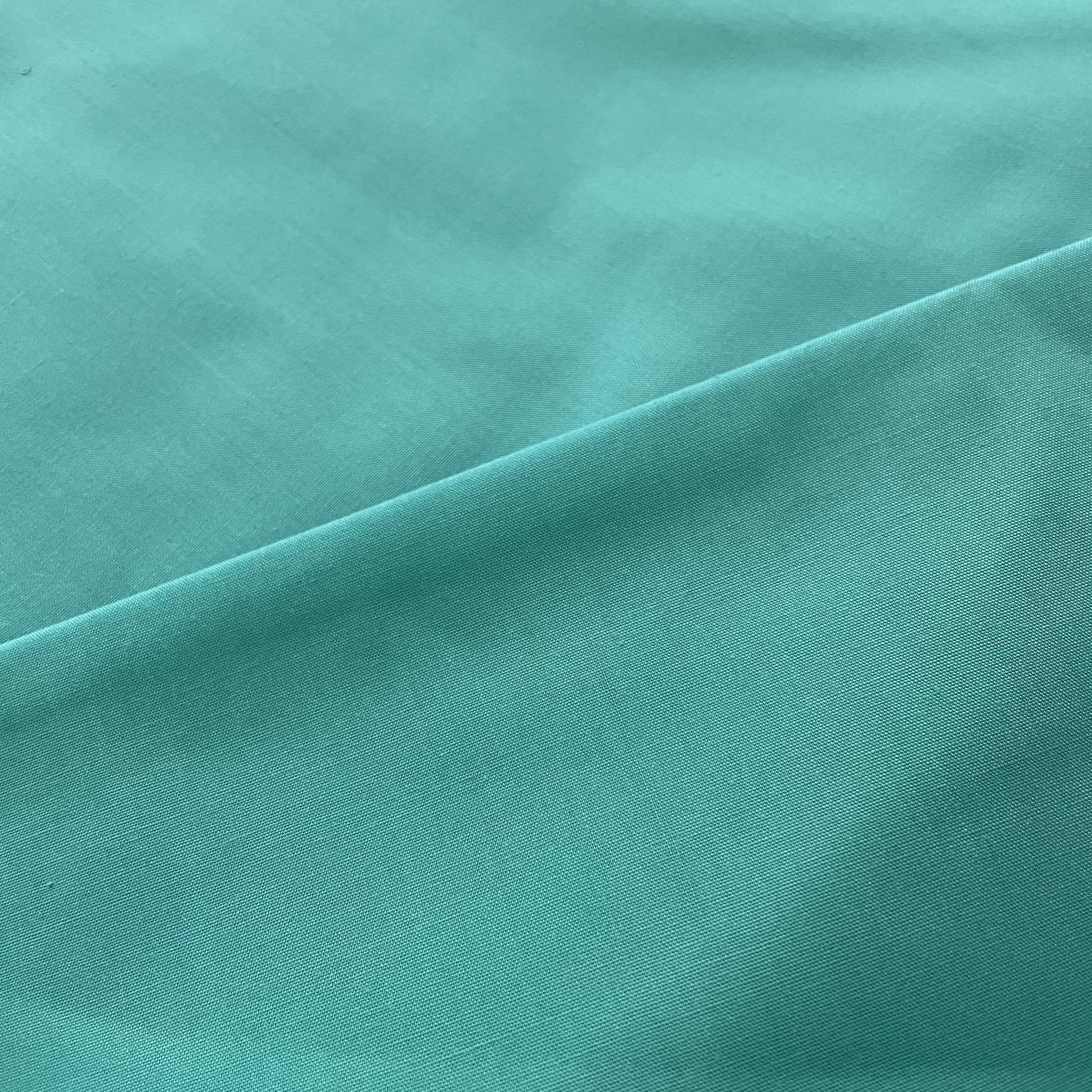 Dyed Poplin Cotton Polyester Blend Fabric 45X45 Yarn Count
