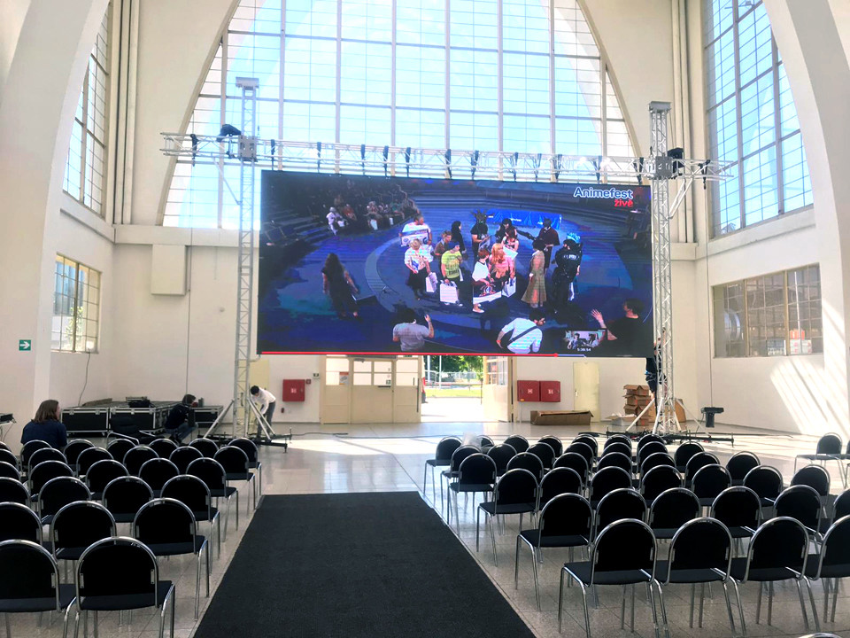 R5I P2.9 1000cdsqm Indoor LED Screen Rental Video Wall Cabinet Events Concert