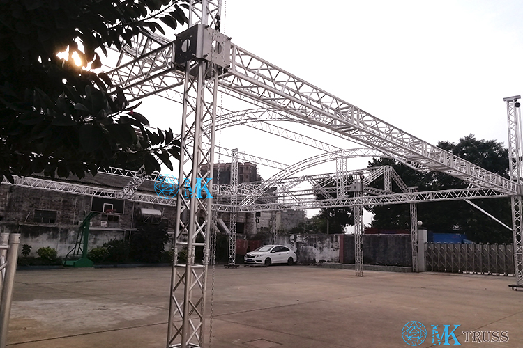 290*290*2000mm Customized Curved Aluminum Truss Stand Lectern Podium