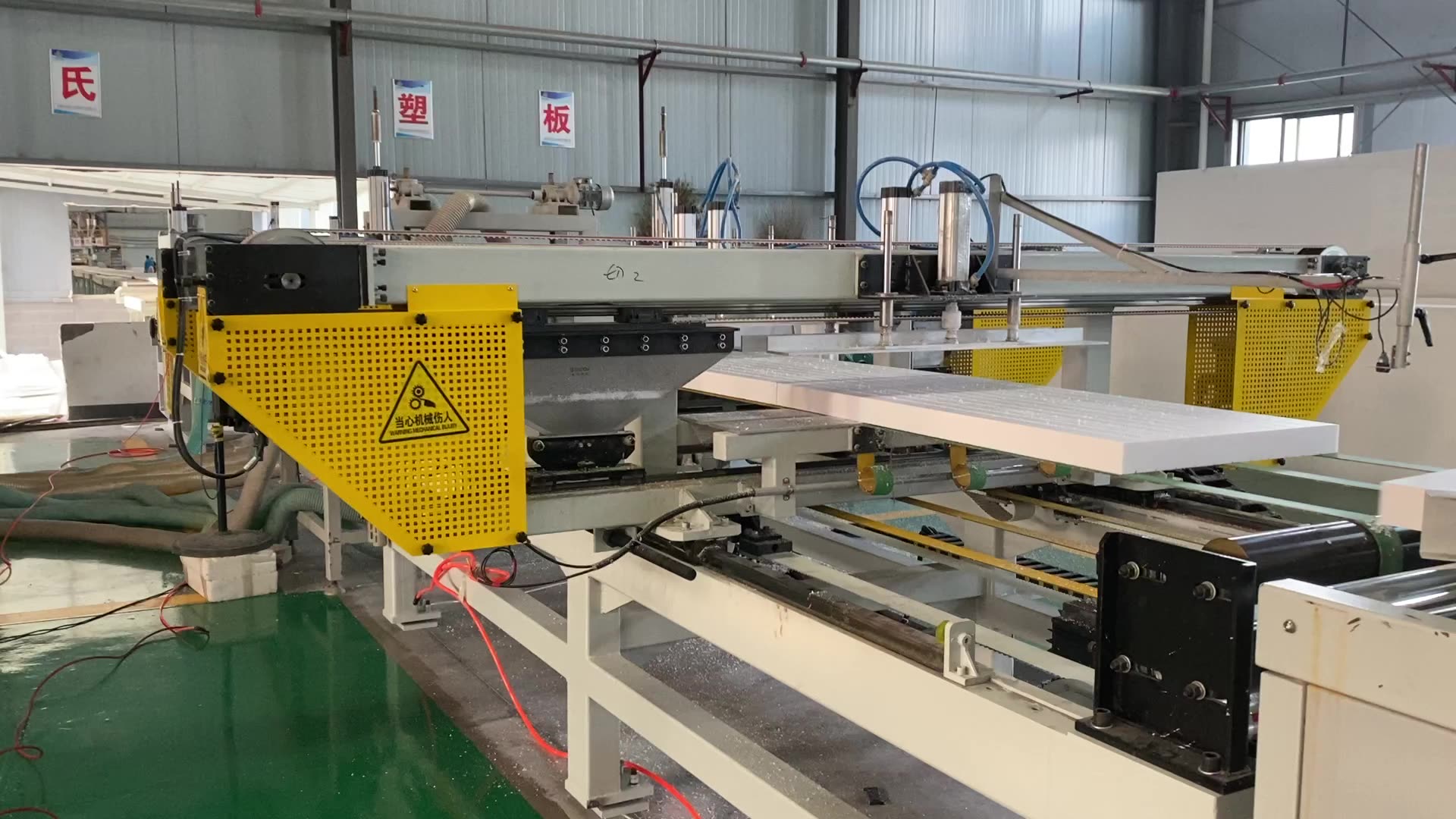 Polyurethane PU Sandwich Wall Panel Roof PPGI Sandwich Panels For Industrial Buildings