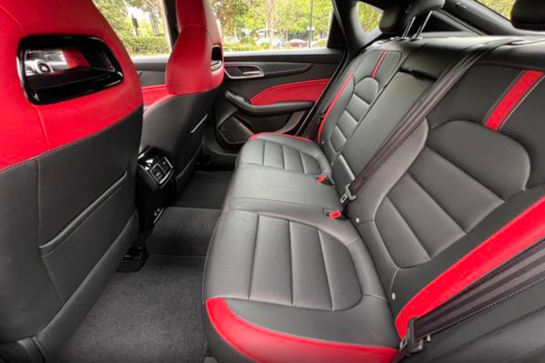 MG6 2020 1.5T Automatic Classic Star Edition Compact Car Gasoline 1.5T 169HP L4 7-speed Dual Clutch Flat Door