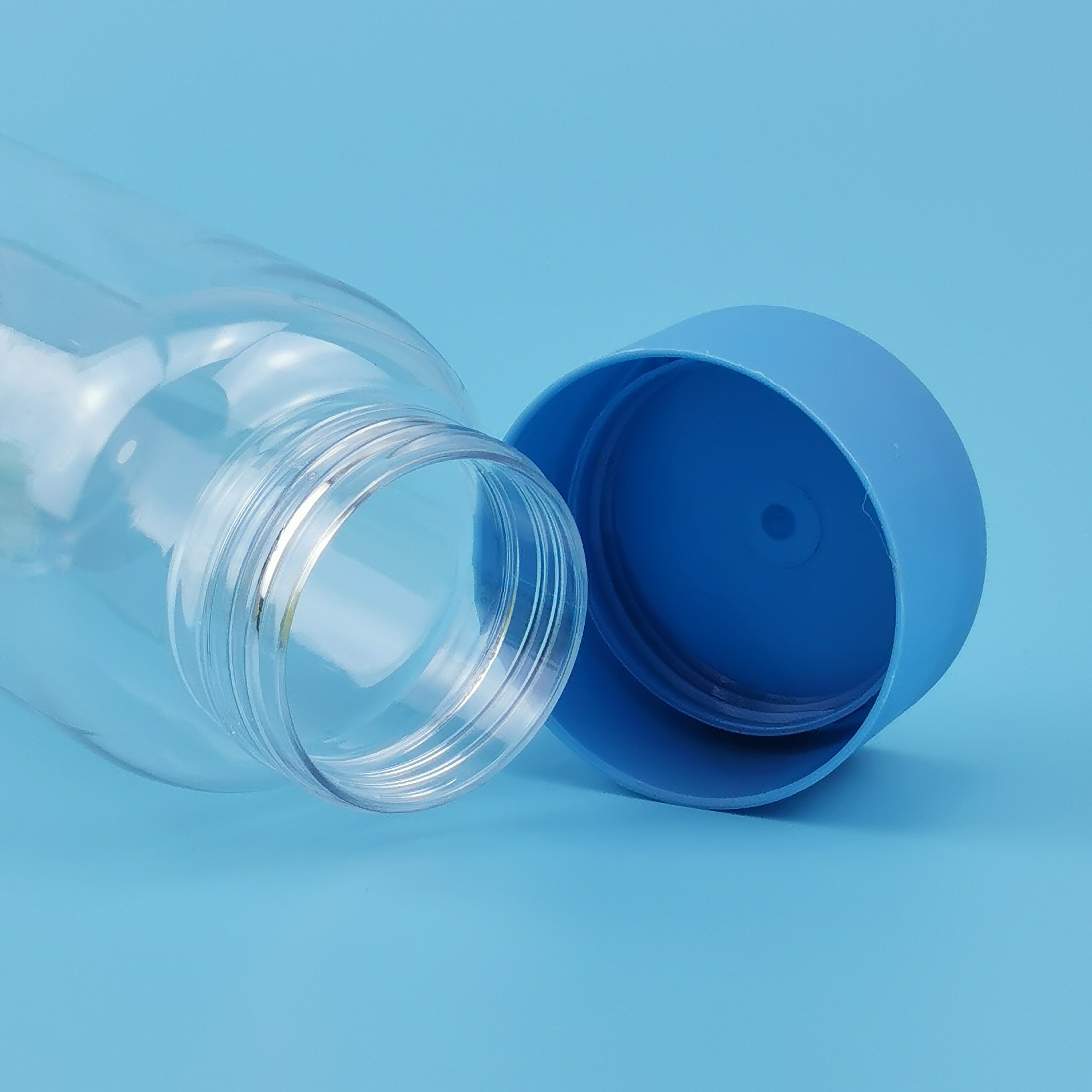550ml 29oz Transparent PET Plastic Juice Bottle With Screw Cap