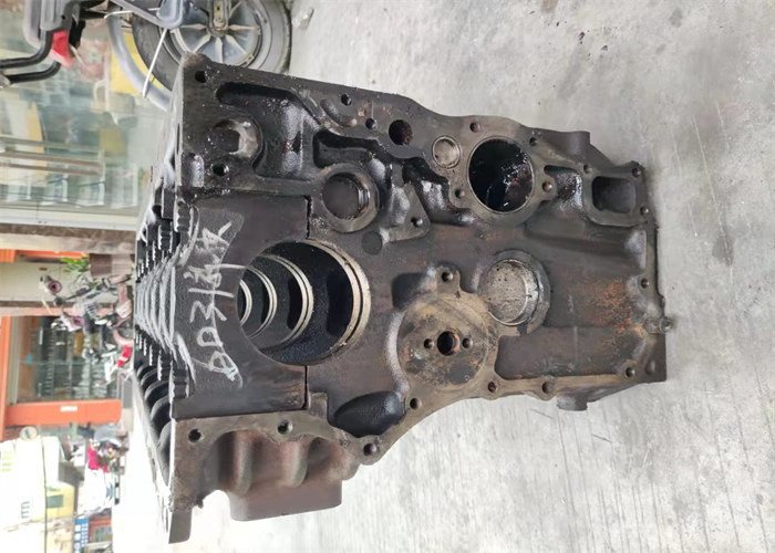 6D31 Excavator Used Engine Blocks For Excavator HD700-7 SK200-3 ME996345