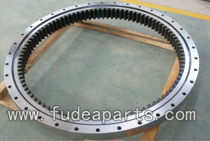 Excavator Slewing Ring Bearing Komats Slewing Bearing for Construction Machinery