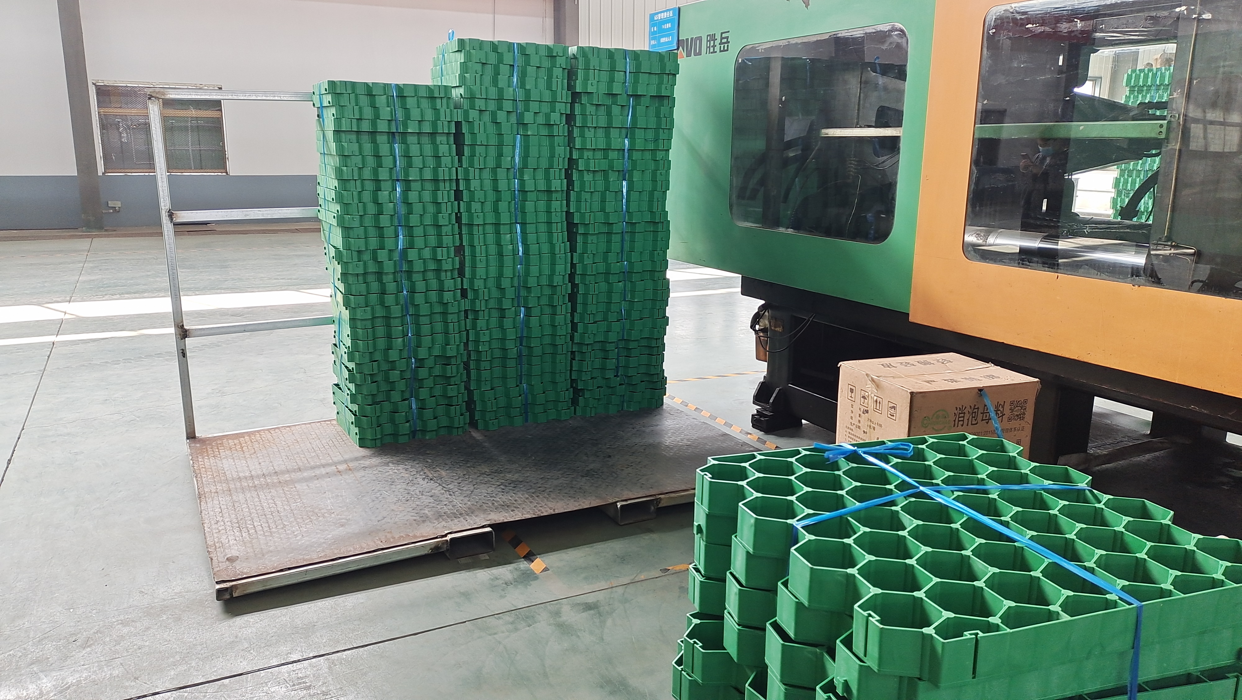 Parking Lot and Driveway HDPE Plastic Grass Grid Paver CE/ISO9001/ISO14001 Certified