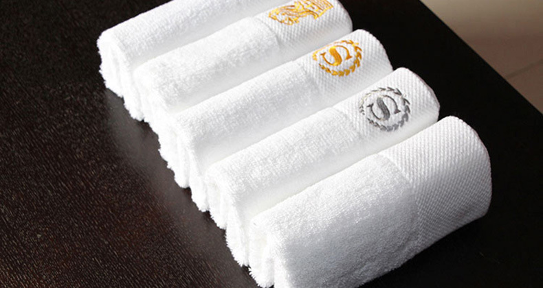 Customized Logo Thickened Platinum Satin Towels for Popular Style Beauty Salon and Beyond