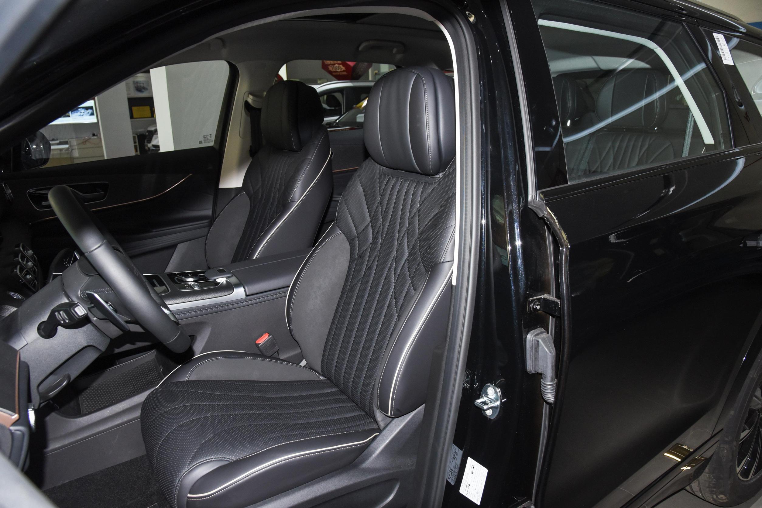 Chery Tiggo 9 Pro 2.0T 261Hp L4 4WD Gasoline Car within Fuel Tank Capacity 50-80L and Multi-link Rear Suspension