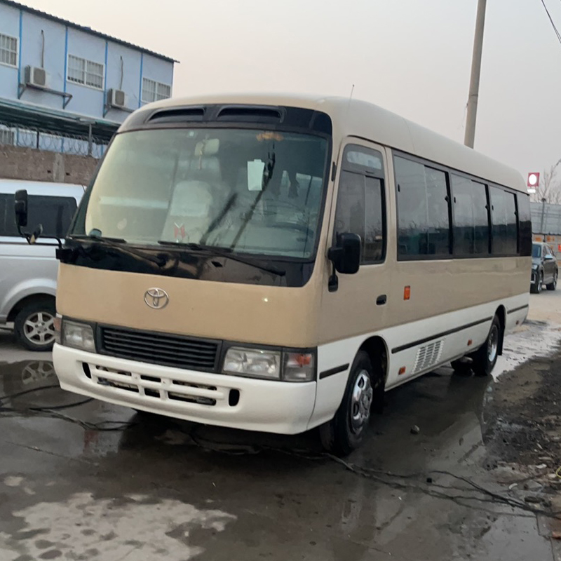 Manual Transmission Type Used Toyota Coaster Bus with 3300mm Wheel Base and 30 Seats