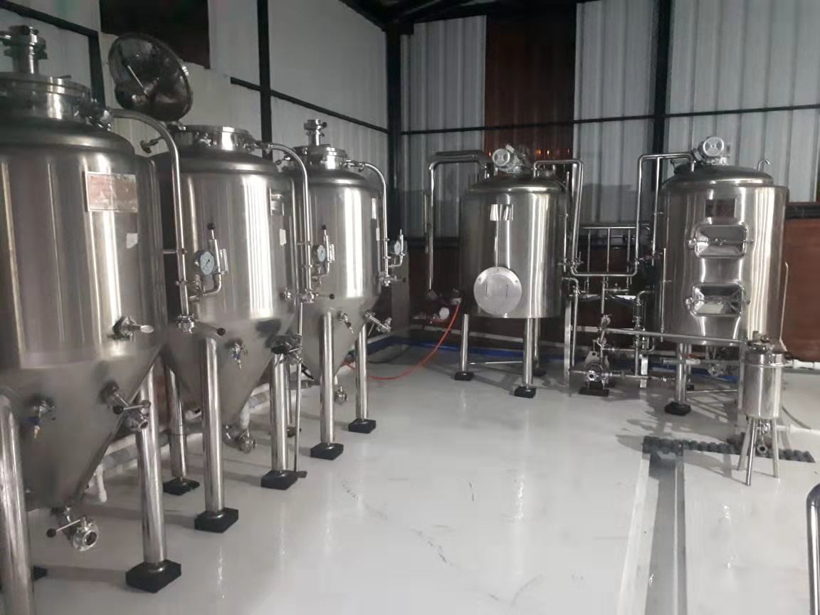 200 L Beer Brewing Equipment Beer Mash System With Direct Fire Heating