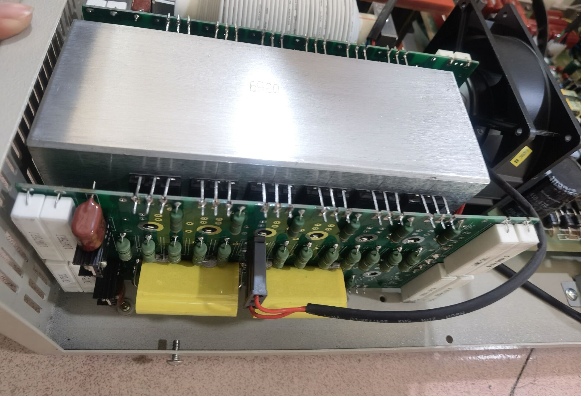 2000w Horn And Box For Sewing Lace Ultrasonic Welder Machine 60*50*40cm
