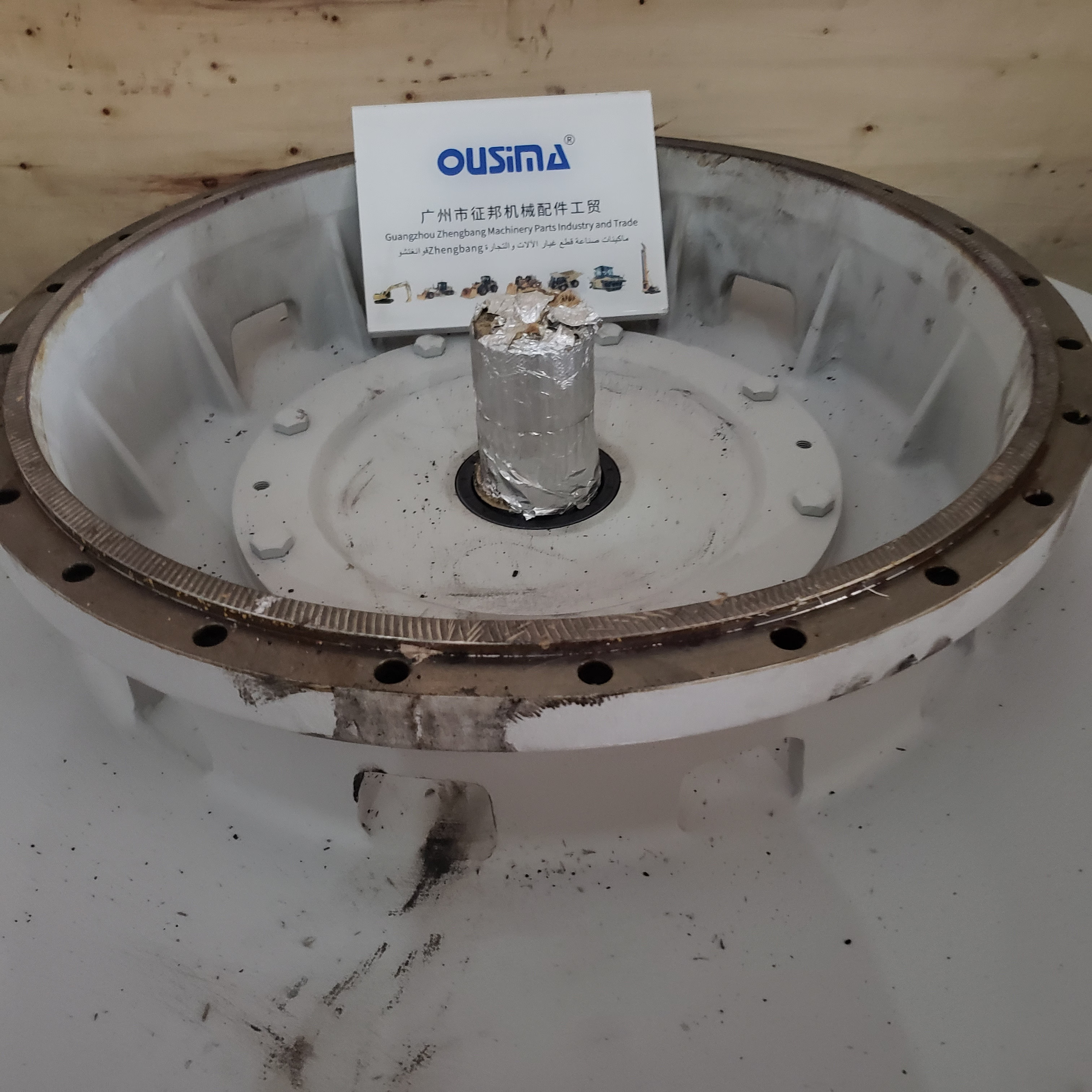 Driving Gear Box 367-6470 360-6470 368-3238 366-3357 For CAT 6015 6015FS