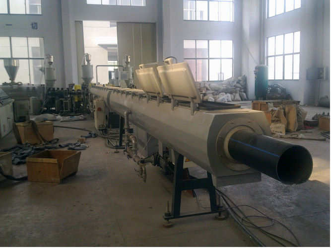 HDPE / LDPE Pipe Extrusion Machine For Irrigation , 2-3 Co-Extruding Die Pipe Extruder