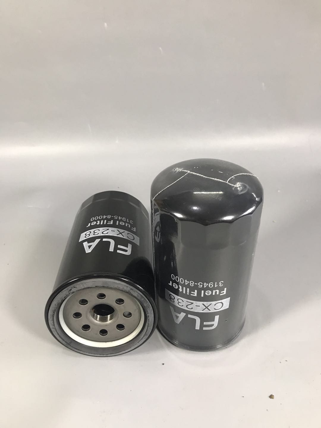 Hyundai Fuel Tank Filter , Fuel Separator Filter Desiel Engine Standard Size Long Lifespan