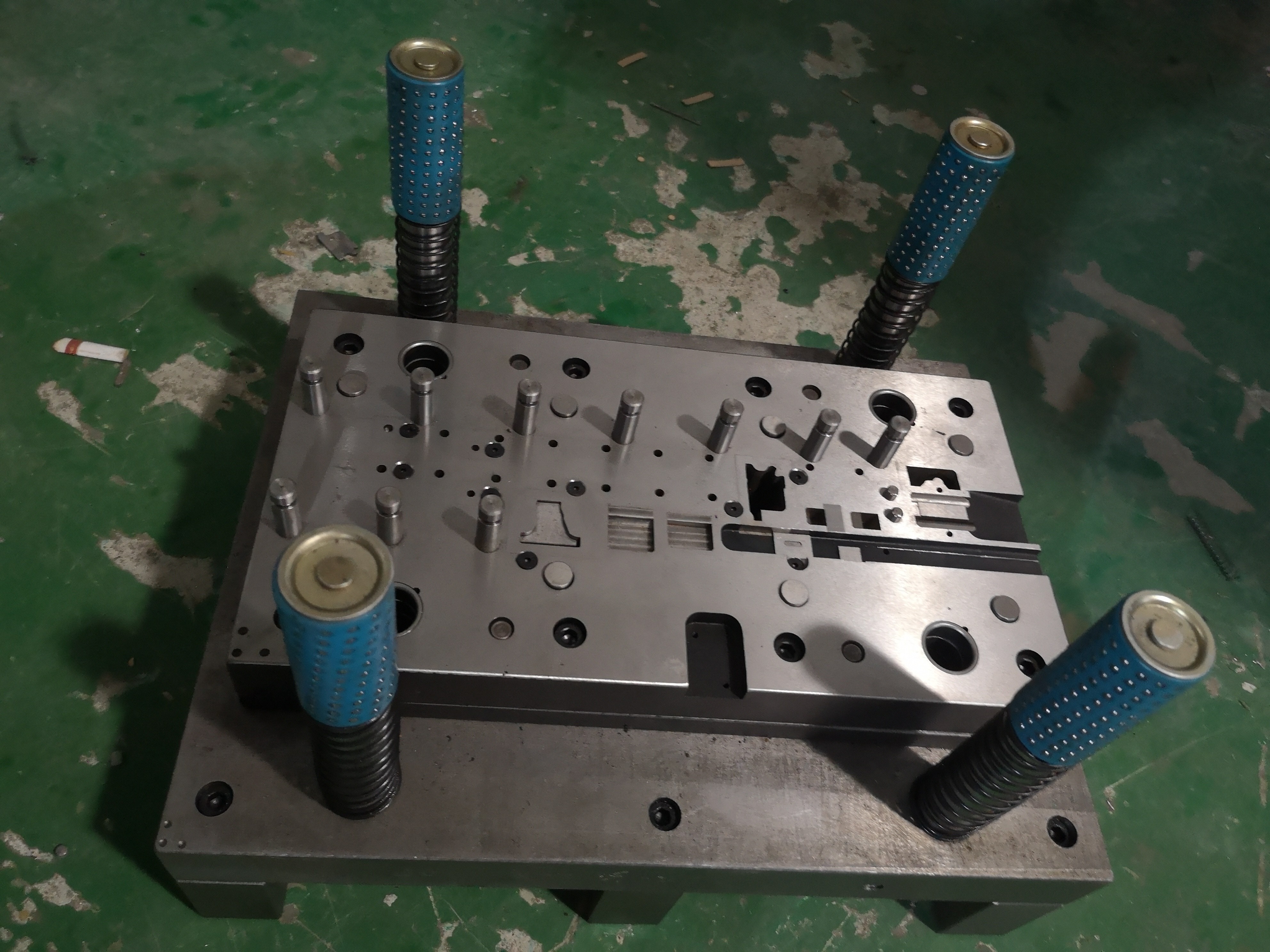 Deep Drawing Die for Custom Aluminum Metal Stamping – High Precision and Efficient Stamping Performance