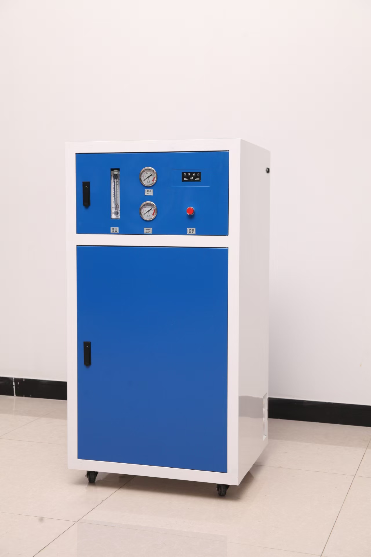 Automatic Running Salty Water To Pure Water Treatment Machine SU304 Steel 500l/H RO Purify Equipment