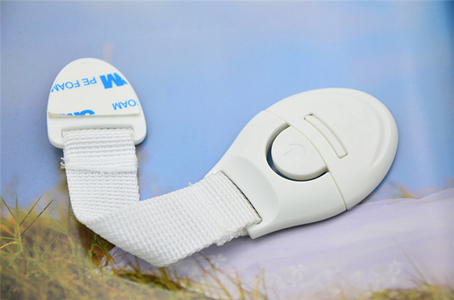 2019 Promotional Adjustable Nylon Strap Cabinet Safety Lock for Baby