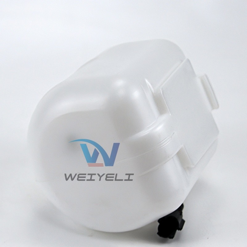 Construction Machinery Auxiliary Kettle Windshield Washer Spray Bottles Reservoir Tank