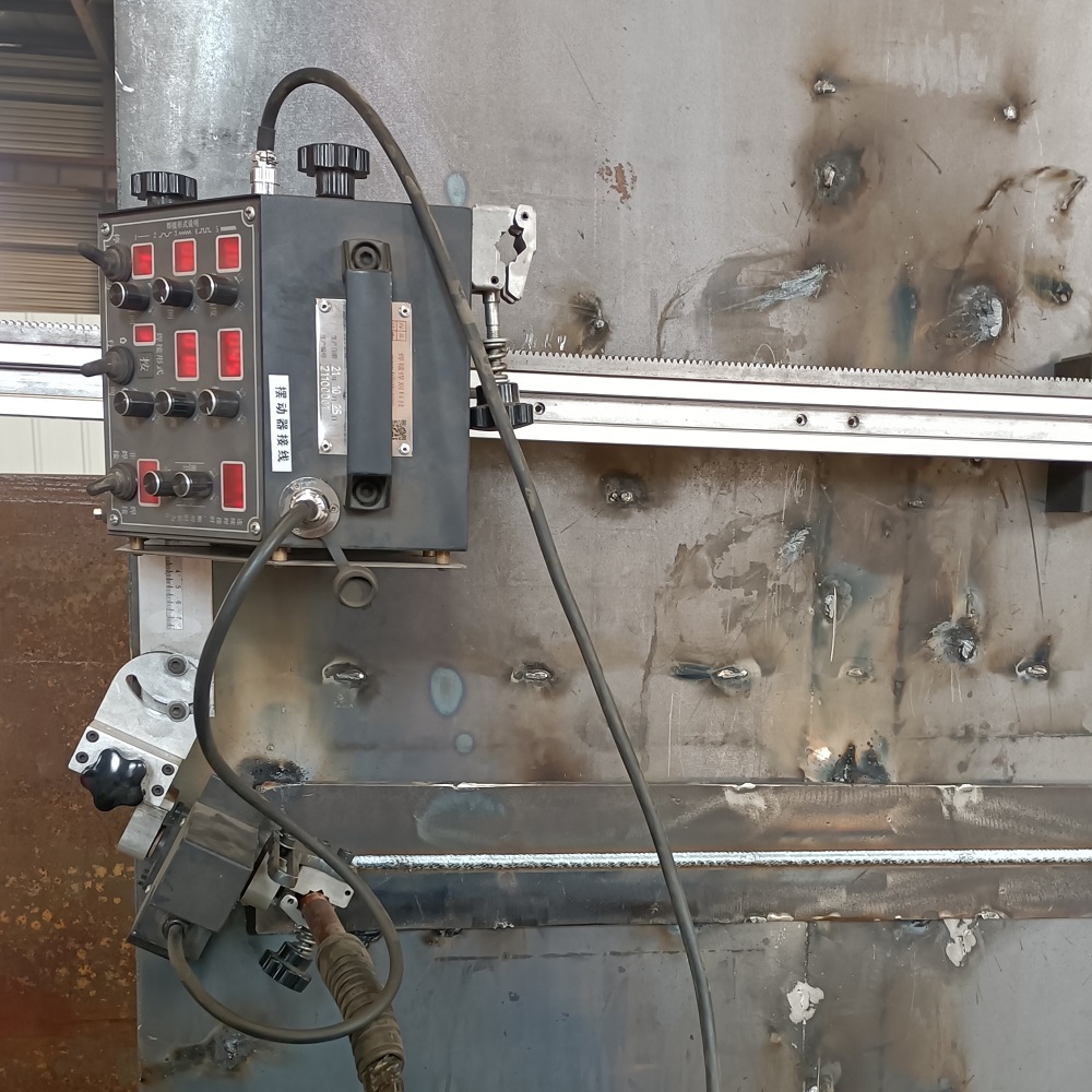 Low Maintenance Cost Steel Plate Seam Welder The Ideal Choice for Tank Construction