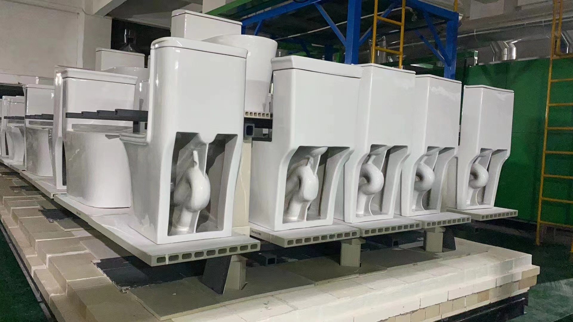 Custom Car Size Direct Firing Tunnel Kiln For Custom Firing Of Sanitary Ware