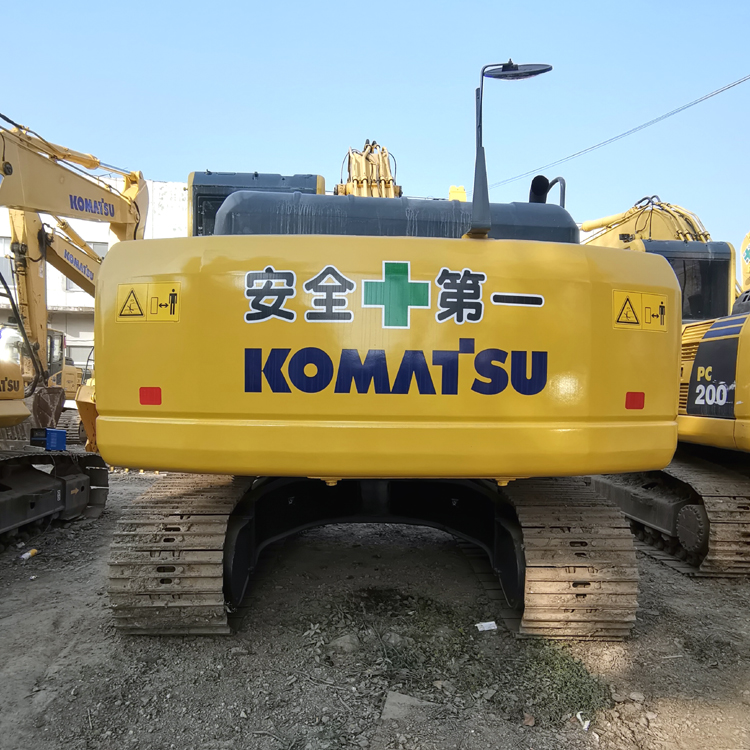 Affordable Komatsu PC210 Excavator in Perfect for Your Construction Projects