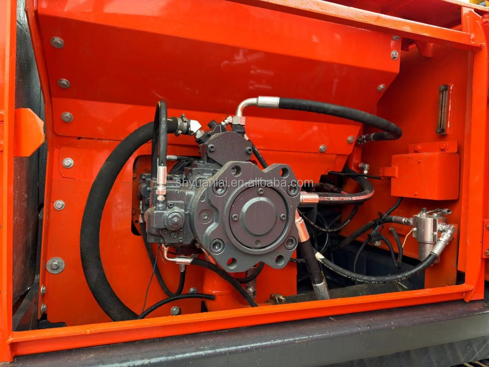 Used Doosan Excavator DH220 Super with High Slope Efficiency and Good Cab Sealing