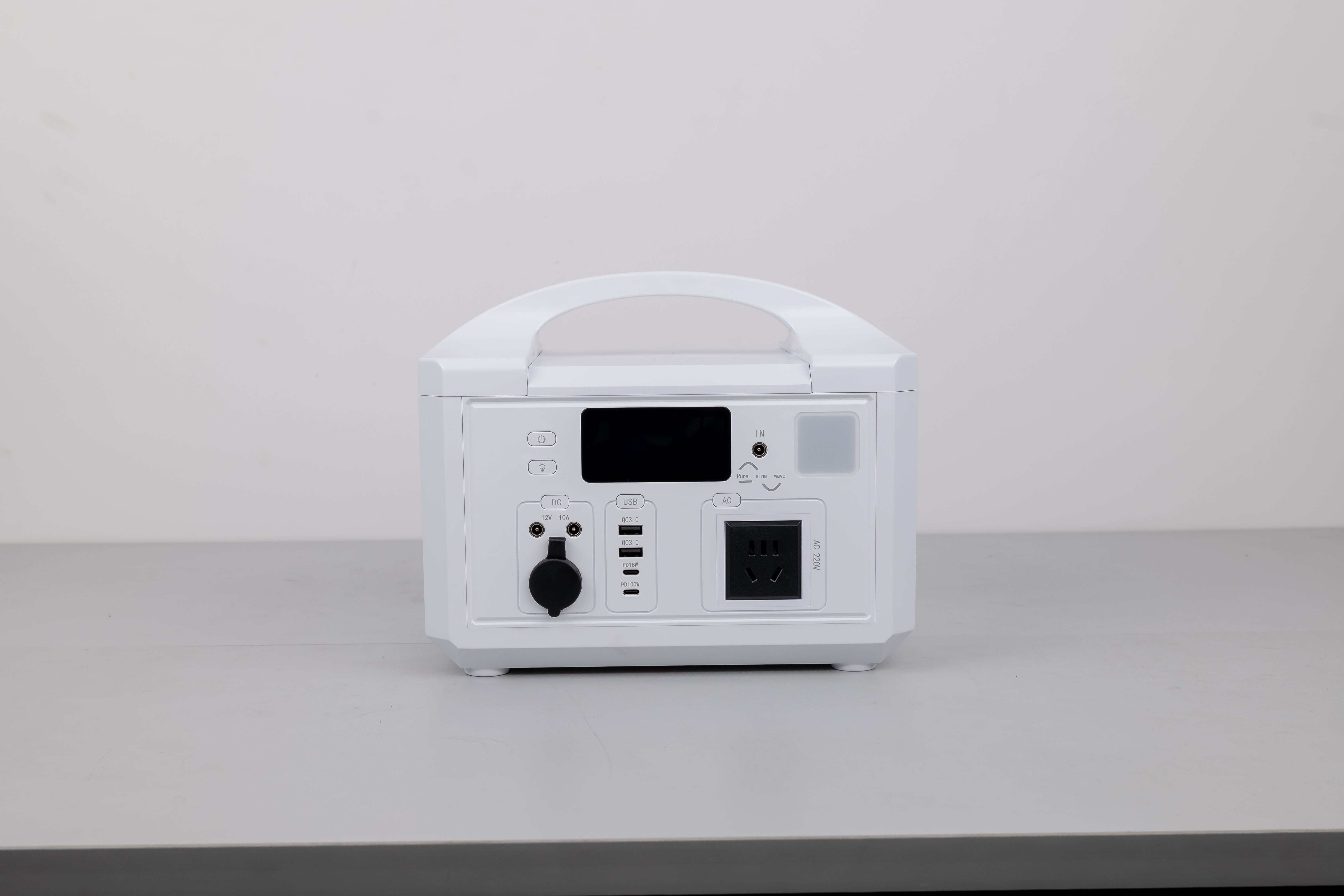 Waterproof IP51 600W AC 12V MPPT Solar Controller Portable Solar Power Station With CE Approved For Mower/Electric Drill