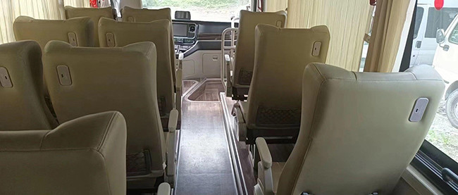 1.6Kw Mini Yutong Used Coach Bus Right Hand Drive 4650kg Euro 3