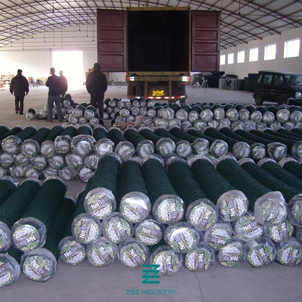 Security Green Wire Fence Roll , Welded Wire Fence Roll For Airport Fence