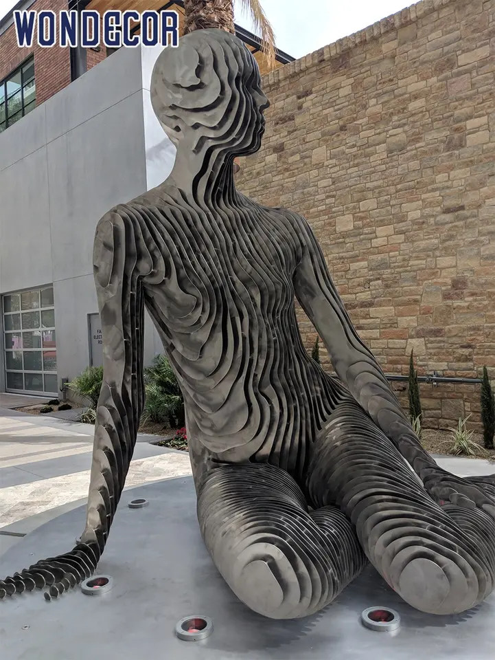 Customized Outdoor Metal Decoration Sliced Man Stainless Steel Sculpture