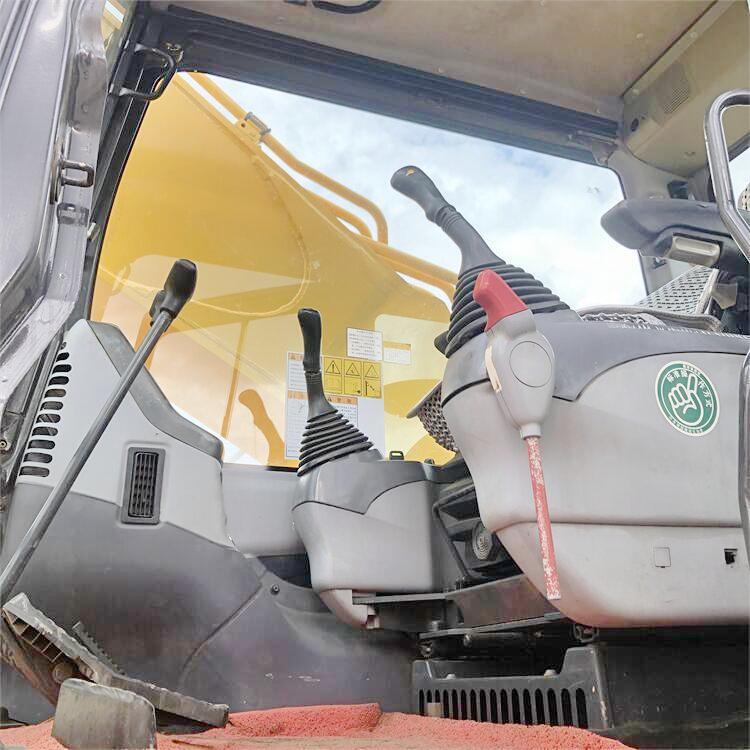 Used Komatsu PC400-7 Crawler Excavator in 40 Ton Machine Weight 2018 Year
