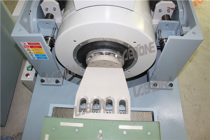 ASTM D4728 Standard Vibration Table Testing Equipment With Vertical And Horizontal Table