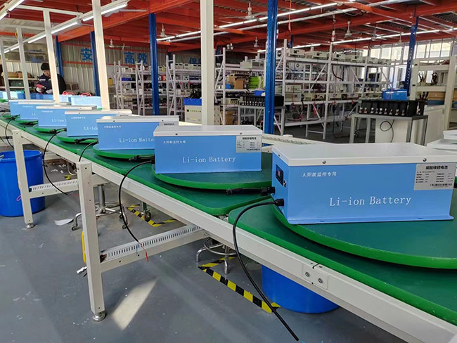 Dining Car Lithium Rv Battery 400ah With A Charging Voltage Of 12V Has Overcurrent Protection