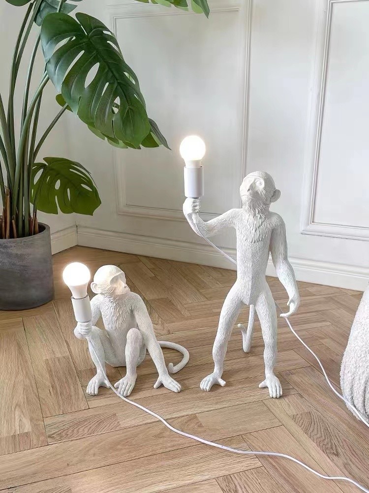 Home Decor Eye Protection Table Lamp Made In China Iron Rabbit Table Lamp Squirrel Bedside Table Lamps