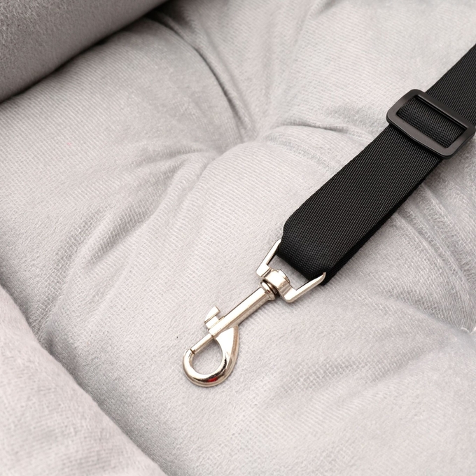Pet Car Nest Cloth Pet Cushion Mat With Excellent Performance Passenger Sofa