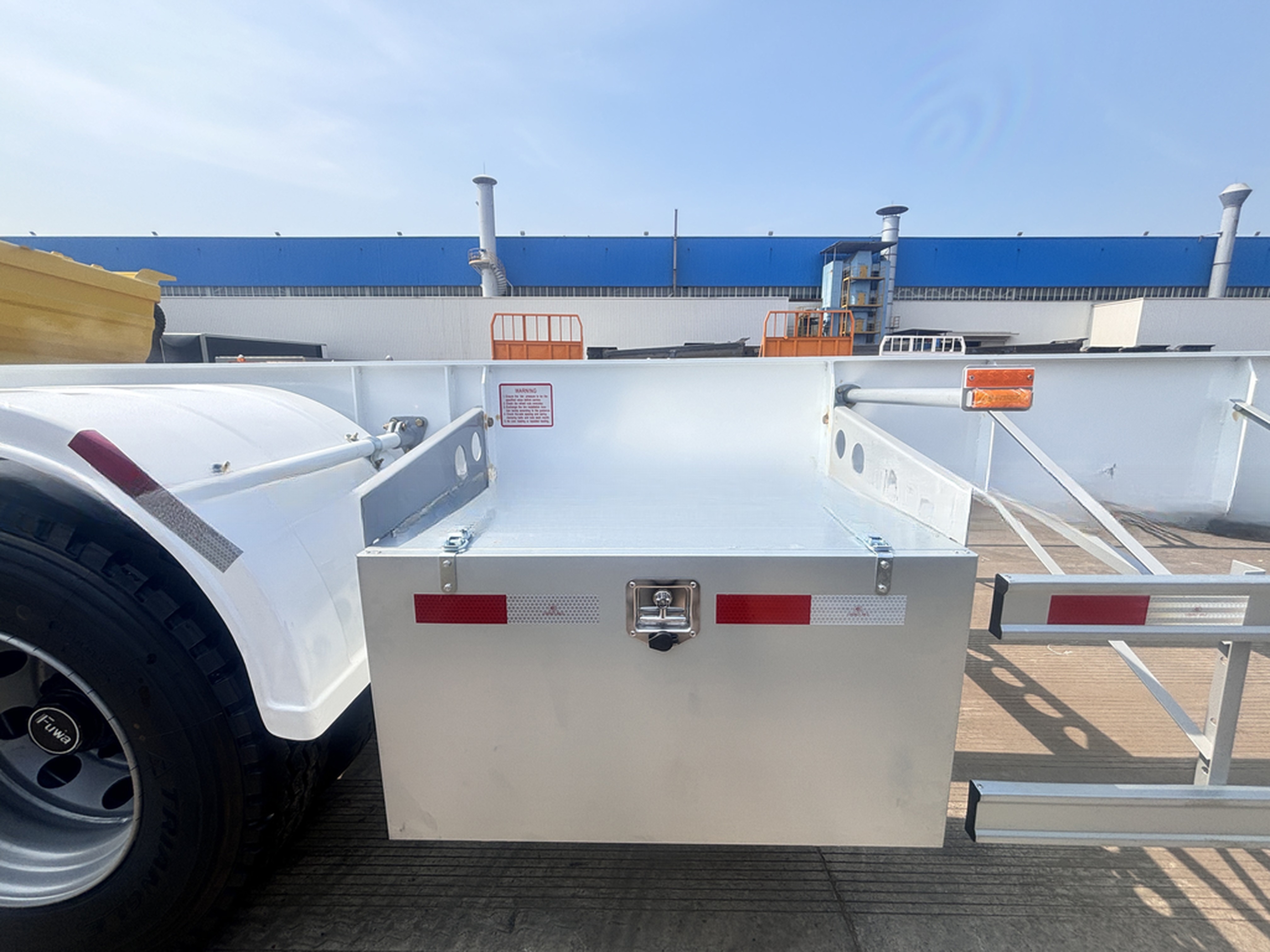 53ft Gooseneck Skeleton Truck Frame Semi Trailer Container Shipping Chassis with Excellent Features and Durable FUWA Axle