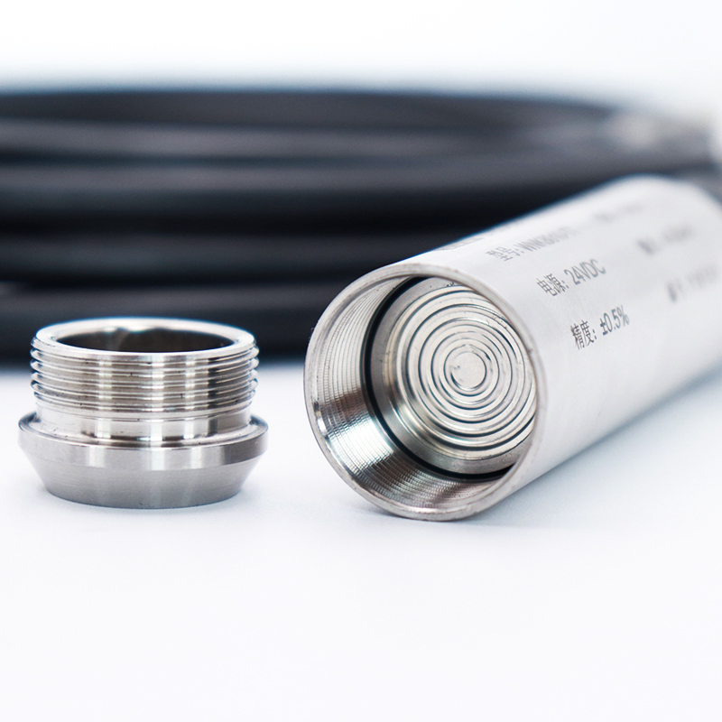 4-20mA 0.5-4.5V Analog Submersible Fuel Level Sensor For Liquid Water