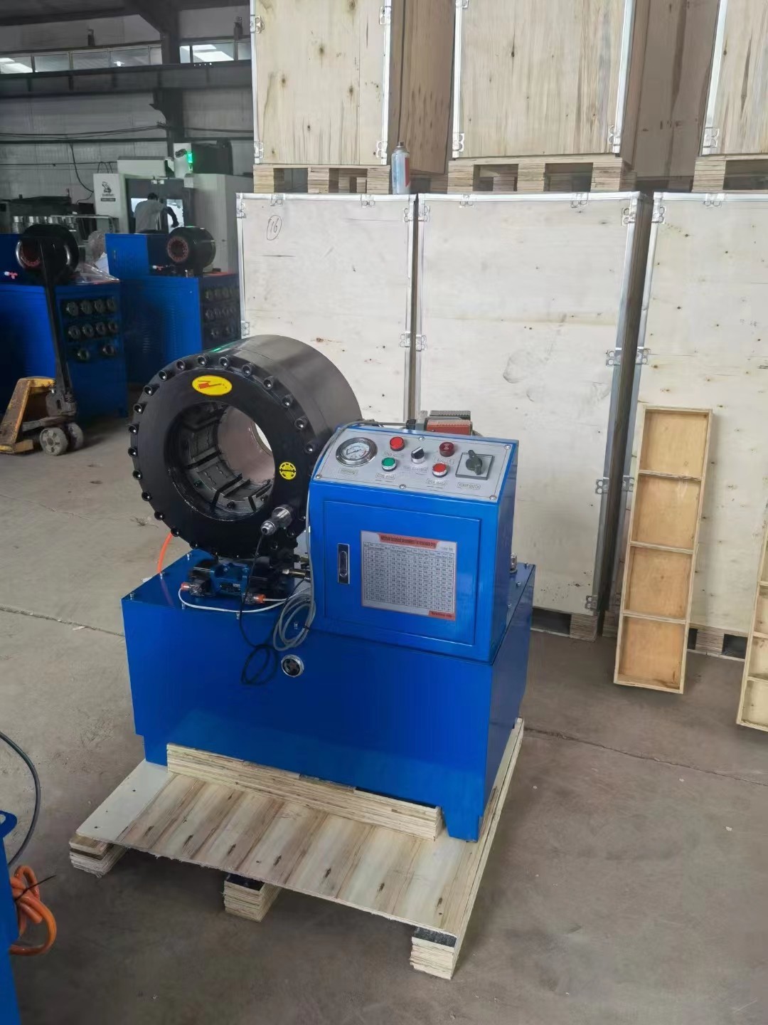 2 Inch DX68 Hose Crimping Machine 200 Pcs/H 245Kg Weight
