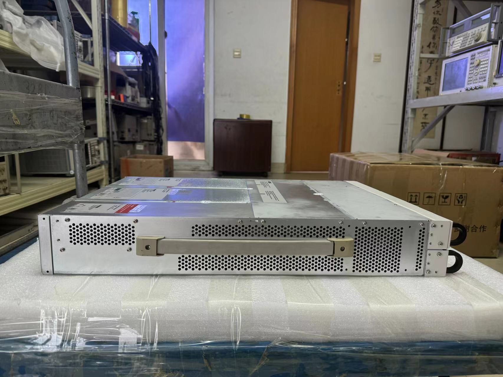 Keysight Agilent E4360A Modular Solar Array Simulator Mainframe 1200W With Modules
