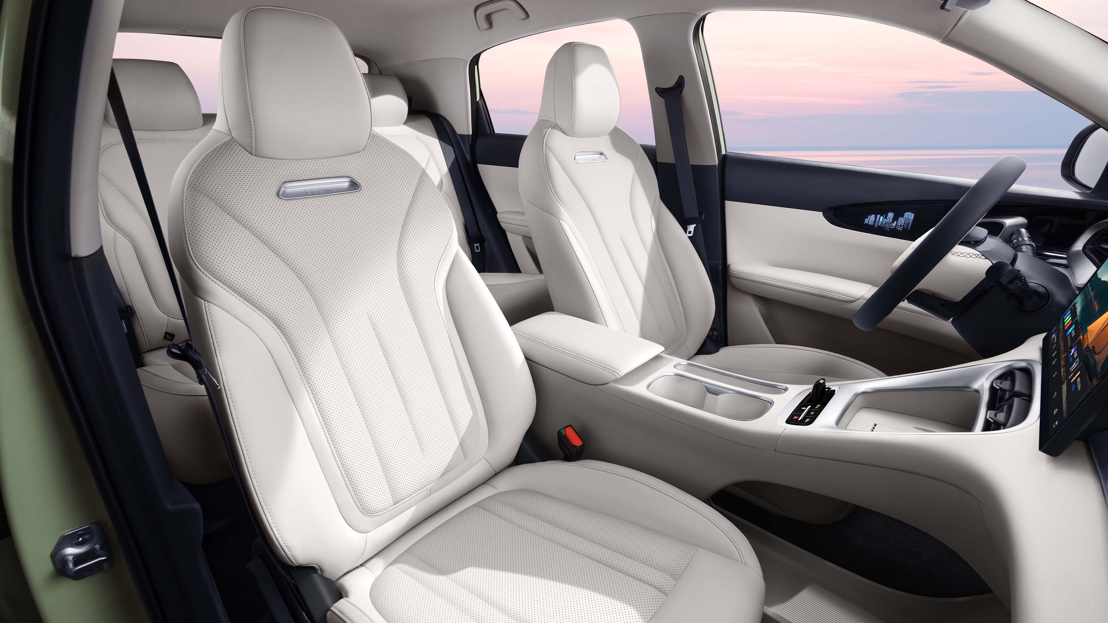 4135x1805x1570mm Geely Galaxy Electric Sedan with 410km Pure Electric Range and Lithium Battery Energy EV Motor