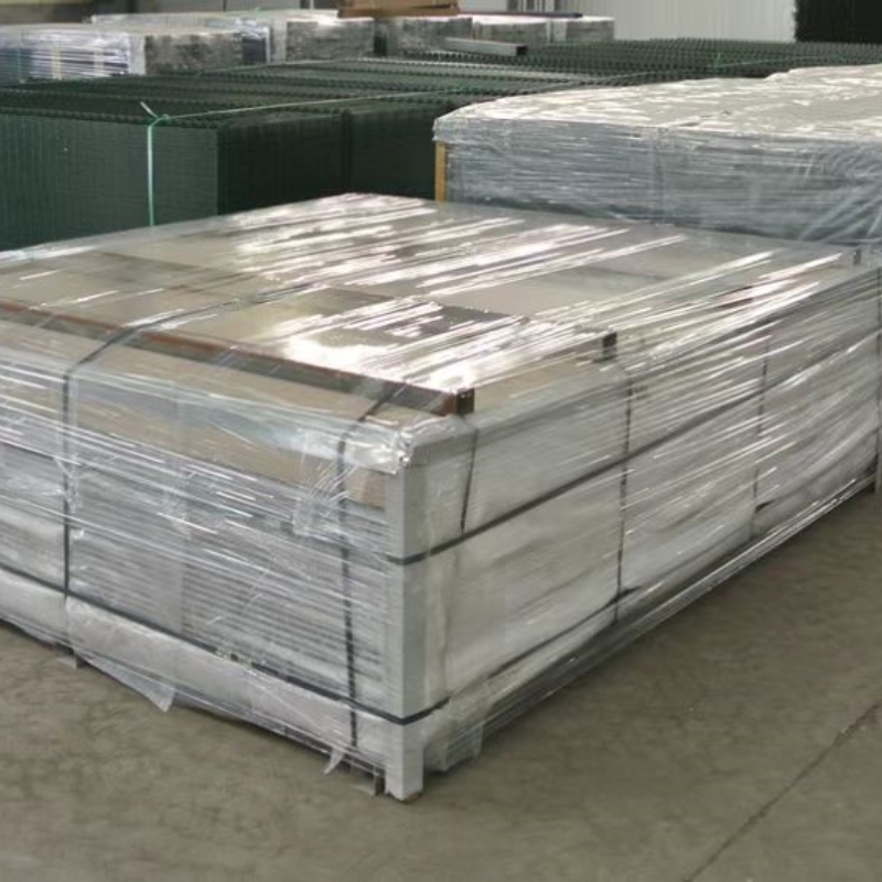 V Fold Welded Wire Mesh Commercial Fence Panel for 5.0mm Heat Treated Iron Wire Fence