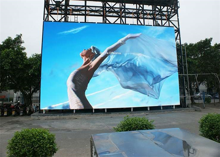 Water Resistant High Brightness 6500cd/sqm P3.91 Outdoor Rental LED Display 500*1000mm Cabinet