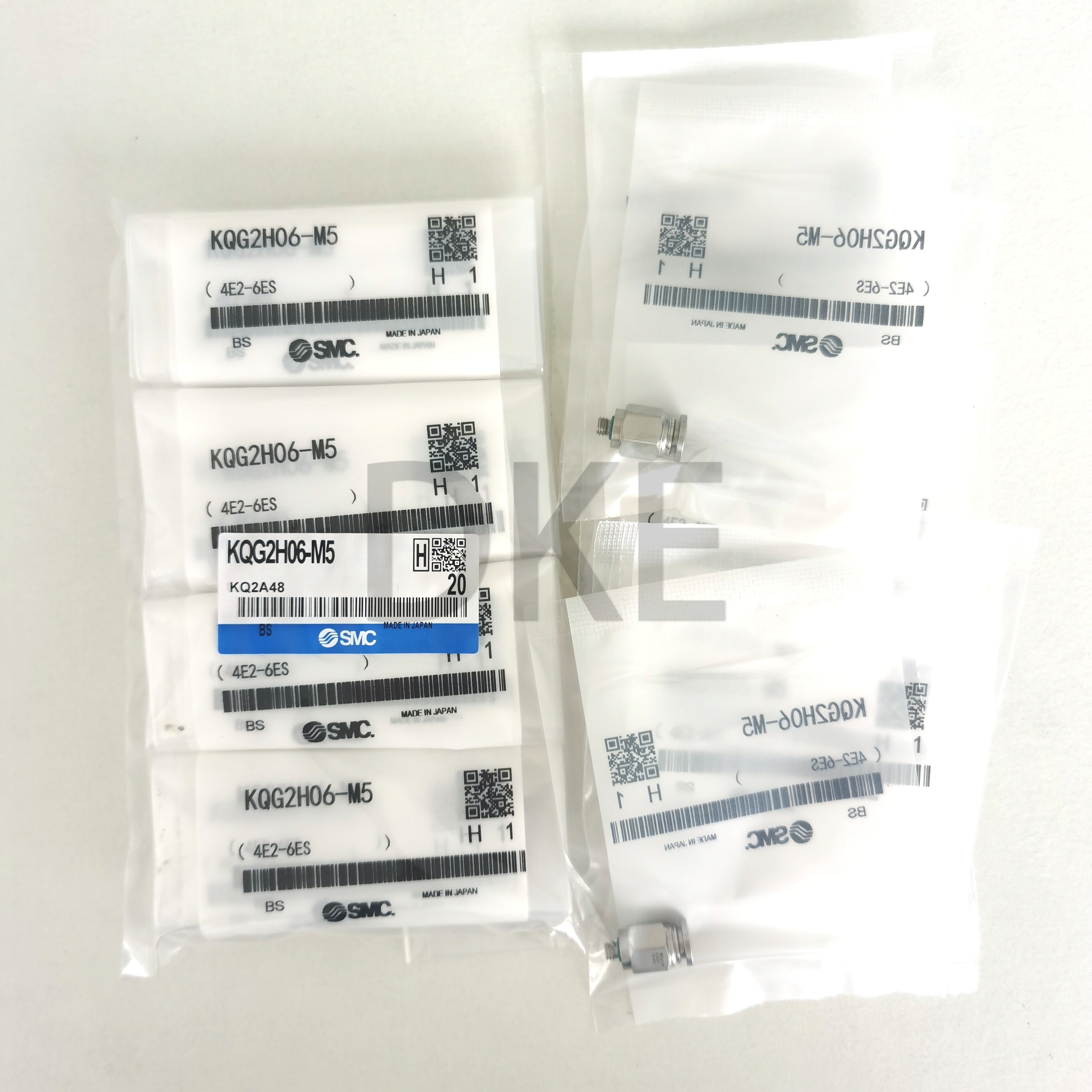 KQG2H04-M5 Push To Connect Fittings With Thread Sealant SS316