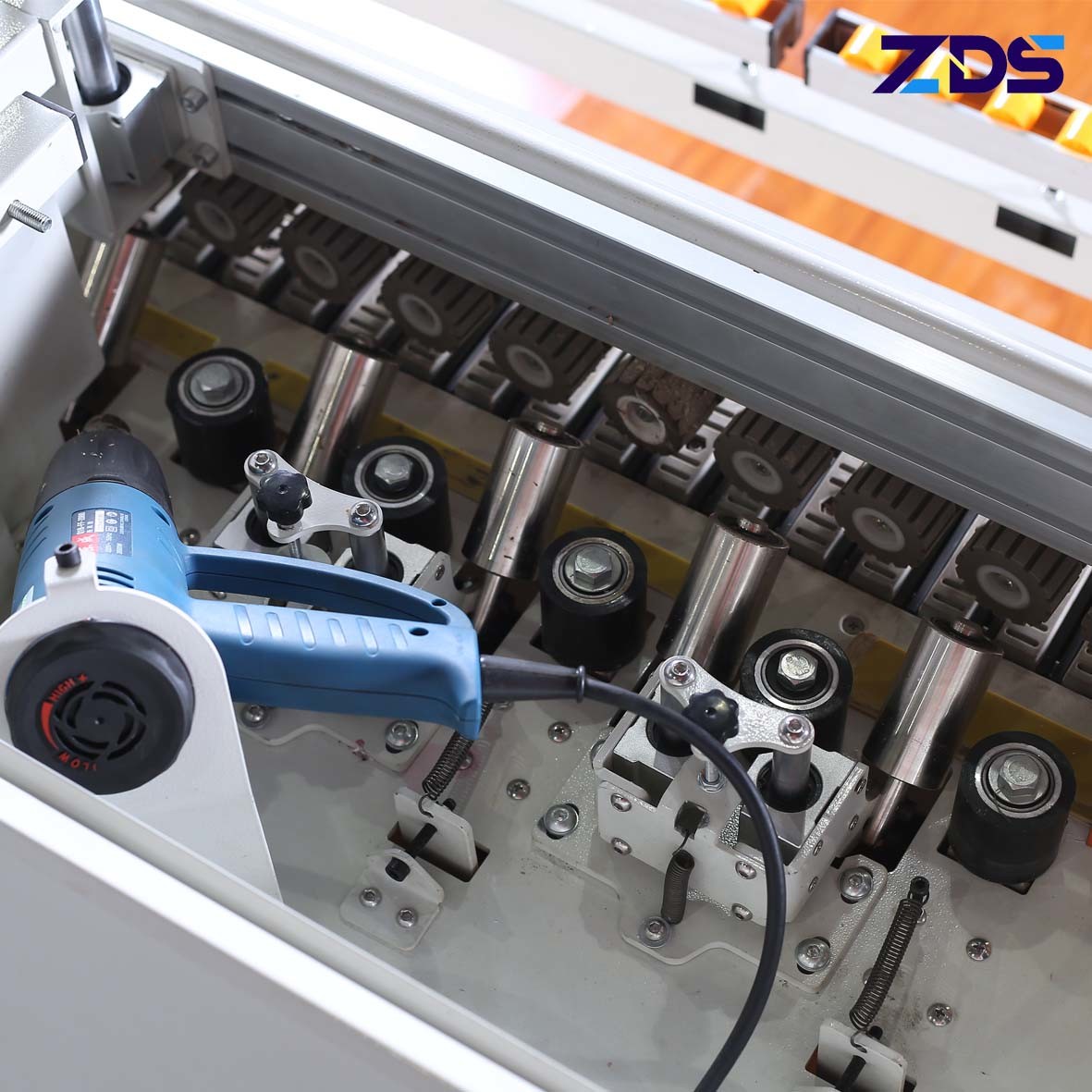 sandwich board Automatic Edge Banding Machine Adjustable Bevel Angle