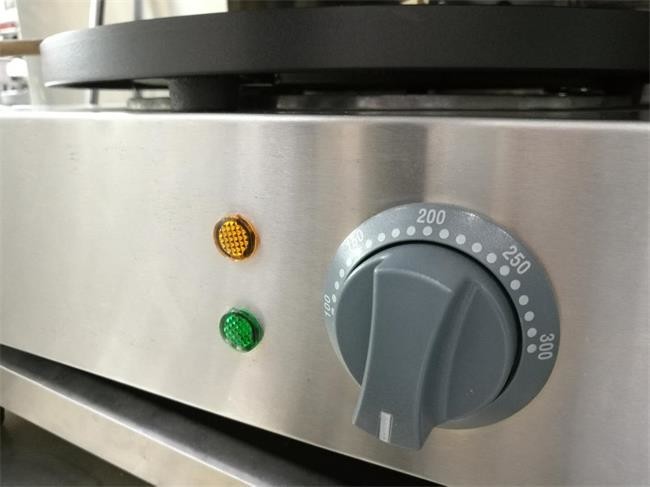 Single Head Electric Crepe Maker Stainless Steel 3KW 220~240V