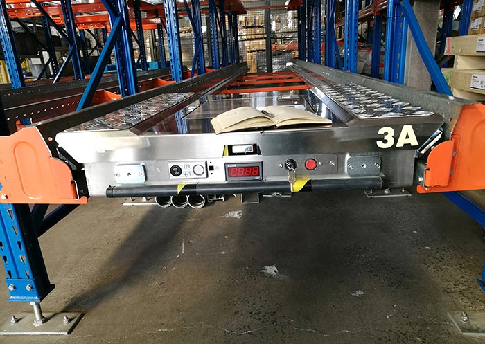 Steel Heavy Duty Radio Shuttle Racking System Adjustable Space Saving