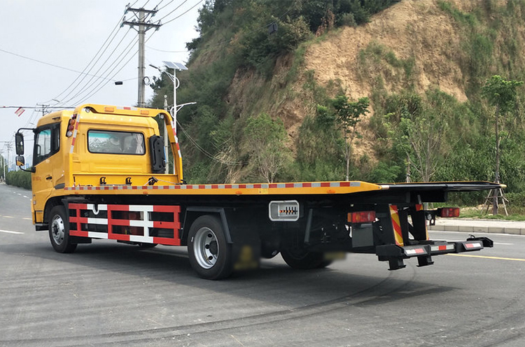 Faw 4X2 Wrecker Rescue Truck for Customer's Requirement of EURO 5 Emission Standard