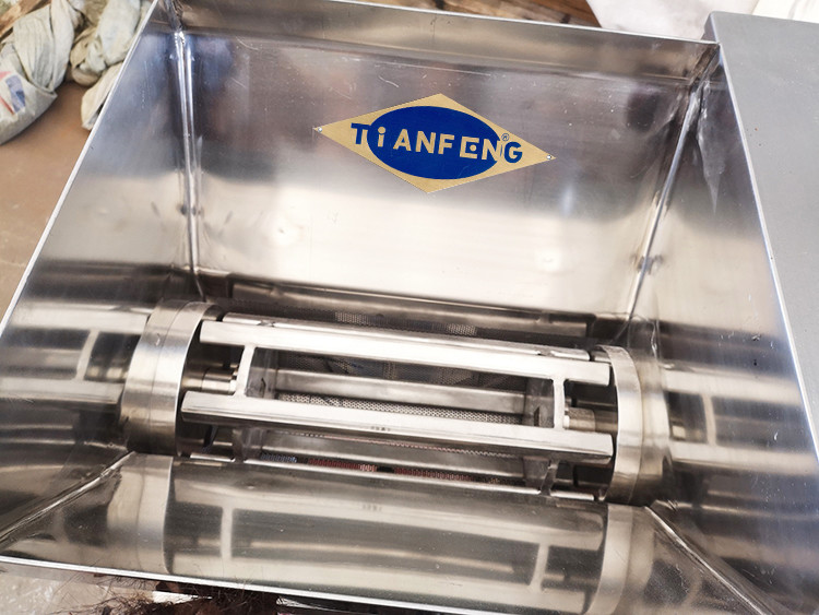 GMP Pharmaceutical YK160 granulator 150-350 kg/hour