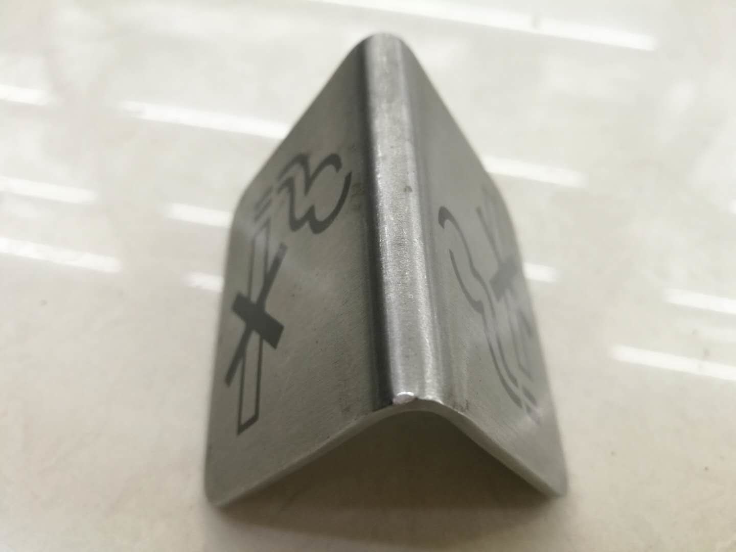 SS Stackable Table Tent Signs / " Smoking Area " " No Smoking " Warning Symbol Room Service Indicator