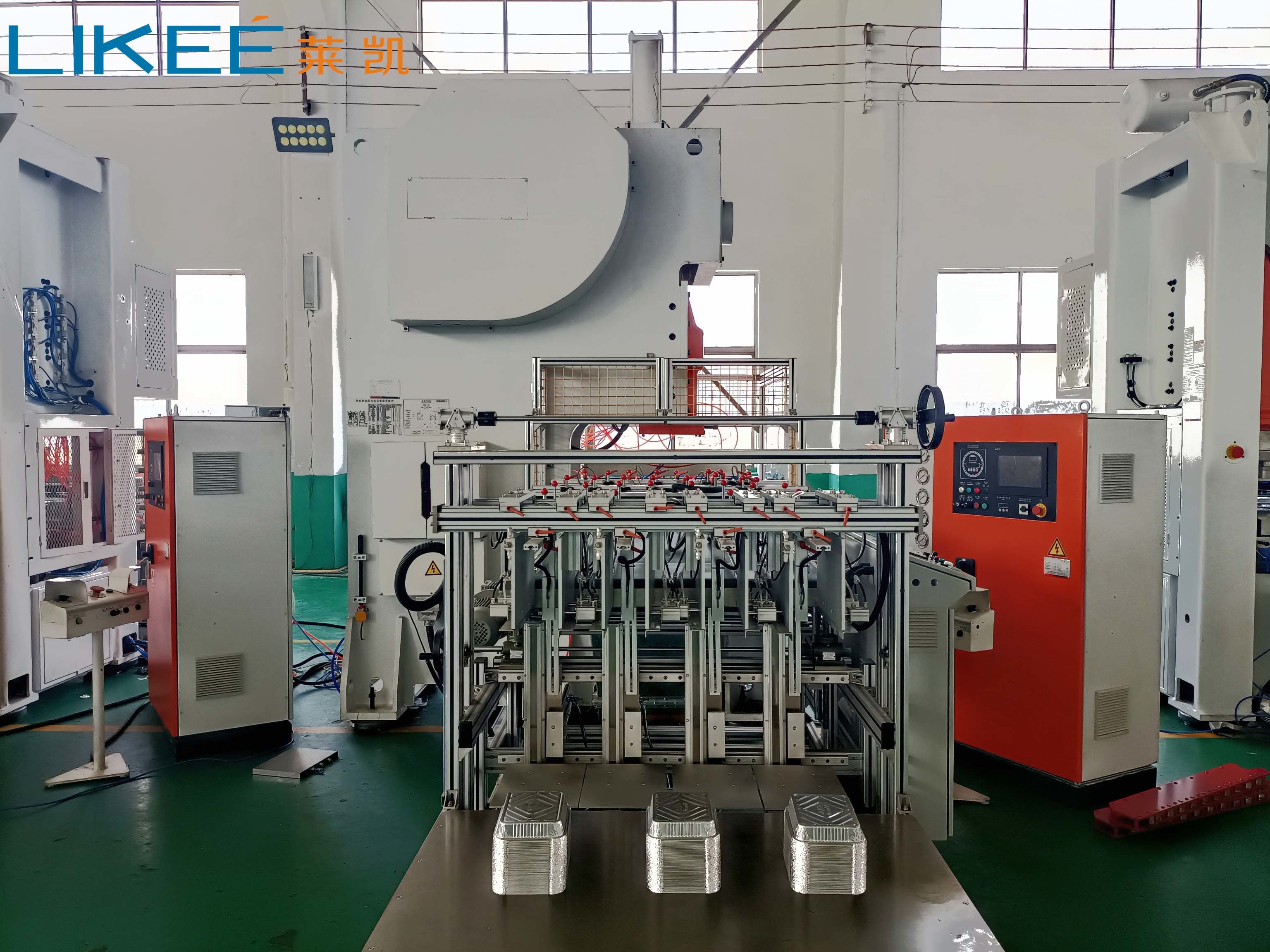 63Ton 3 Cavities Foil Container Making Machine With High Productivity